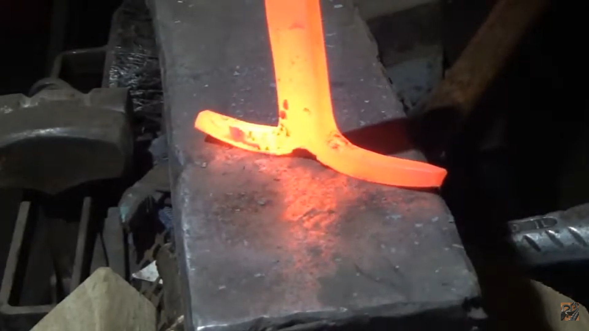 Forging a hoof pick in a gas forge